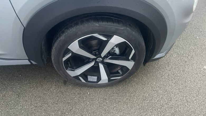 Nissan Juke 1.0 DiG-T 114 Tekna 5dr DCT Petrol Hatchback